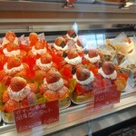 洋菓子倶楽部 KAREN - ウィンドウ