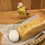 Komeda Kohi Ten - 今日は、トーストと茹で玉子にしました