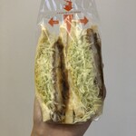 サンドイッチ カフェ 奄美 - クセになるチキンカツ。カレー風味が最高！