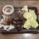 Yakitori Marukin - 名物！宮崎県産地鶏のゴロ焼き、768円