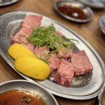 焼肉大衆酒場 真 肉焼屋 谷6店 - 