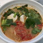 マンゴツリー東京 - 生米麺の汁そば クイッティァオ トムヤムスープ