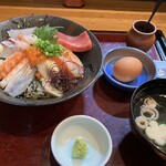 いけす料理 磯太郎 - 海鮮丼