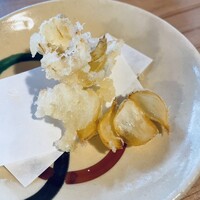 からすみ蕎麦 月と松 - 百合根の天ぷら からすみ蕎麦 月と松 - 百合根の天ぷら