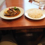 レストラン・サカキ - 牡蠣のムニエル焦がしバターとケッパーソース③