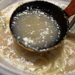 焼き鳥・日本酒ダイニング SAKi - 鶏スープらーめん　スープ