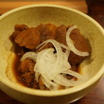 Sake Tamanegiya - お通し：鮪の煮物