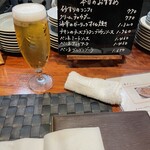 ビストロサンゴ - 生ビールと本日のお勧めメニュー