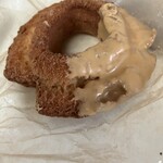 Ｃｈｅｒｂｕｃ Ｄｏｎｕｔｓ - ピーナッツファッションとは千葉らしい