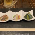 囲炉裏料理 うな革 和なり - お通しも手が混んでました