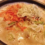 麺屋 赤橙 - とろろ昆布？がのってます^ - ^