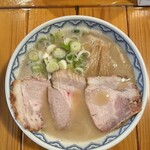 とんぴととりの光龍益 - 特製ラーメン（１１００円）