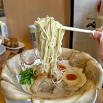 泡系しおとんこつラーメン べらしお - 