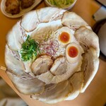 泡系しおとんこつラーメン べらしお - 