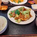 哈爾濱飯店 - 回鍋肉定食・税込み750円