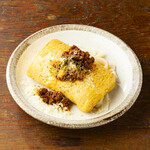 曙町 場内酒場 - チーボロだし巻き玉子