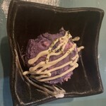 とんでみーな - お通しの紫芋のポテトサラダ