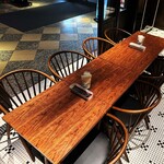 The CorkScrew Bar&Grill - 6～8名様で「ファサードテーブル席」をご指定可能です。