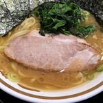 横浜家系ラーメン 三郷家 - チャーシュー。