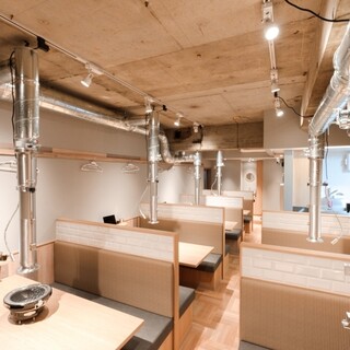 20名様以上のお店の貸切個室
他のお客様がいないから自由に使えます。