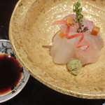 懐食　春慶　 - 造り　平目・モンゴウイカ・しまあじ