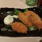 5坪 忍亭 - 牡蠣フライ4個
