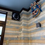 スパイスカレーキッチン居酒屋タラ - ラダックのチベットのマスクかな？ガネーシャではないよね。