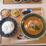 Kuji Kari - ベジタブルチキンカレー、今日の豆皿