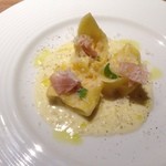 フラテッロ - トルテッリ(詰め物パスタ)中身はあまおうとリコッタチーズ