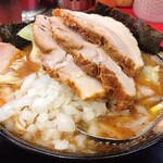 豚骨醤油ラーメン 王道家 - 