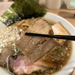 R+ 隠れ家すぎるラーメン屋 - 