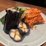 焼肉 静龍苑 - キムチ盛り合わせ