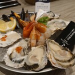 8TH SEA OYSTER Bar - 