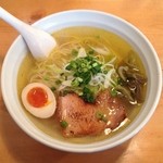 らーめん 孫子 - しおラーメン（700円）