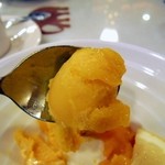 マハトマ - マンゴーシャーベット。