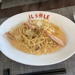トラットリア イルソーレ - 私と姉は　渡り蟹のクリームスープパスタ
