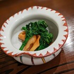 勢麟 - 　三河の赤貝・菜の花の芥子醤油和え