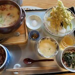 Yakuzen Cafe Hanamizuki - 美肌御膳(1815円）