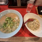 ラーメン銀閣 - 