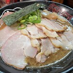 金澤濃厚中華そば 神仙 - チャーシュー麺 1200円