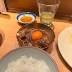 赤坂 金舌 - 黒毛和牛ロースのトリュフすき焼き
