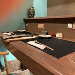 蕎麦前 中手 とうは - 内観　