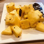 南インド料理ダクシン - パイナップルサラダ
