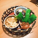 小料理と鍋 由乃 - おばんざい3種盛り