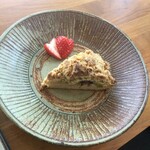 douce cafe nanjo - 料理写真:クランブルケーキ