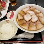 喜多方ラーメン 坂内 - 全体図。