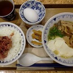 Gochiton - ごちとん豚汁定食＆味噌コンビーフ＋生たまご③