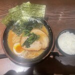 だしと麺 - 