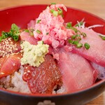 中村屋 - 料理写真:まぐろてんこ盛り丼