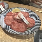 飛騨牛焼肉 牛ざんまい - 